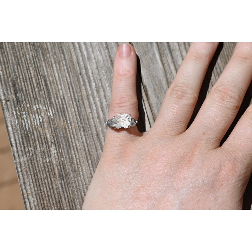 Engagement ring Raw  Sapphire  Rough lake county diamond Wedding Band Unique Gra